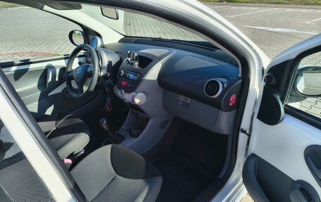 Toyota Aygo II, 2010 год, 600 000 рублей, 17 фотография