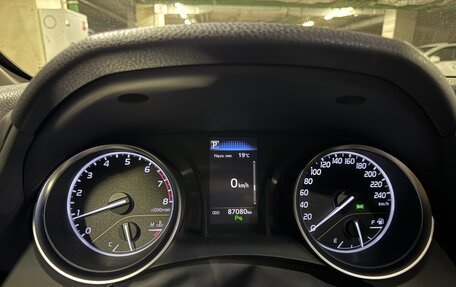 Toyota Camry, 2018 год, 2 600 000 рублей, 7 фотография
