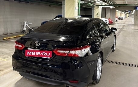 Toyota Camry, 2018 год, 2 600 000 рублей, 6 фотография
