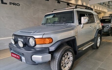 Toyota FJ Cruiser, 2007 год, 2 390 000 рублей, 1 фотография