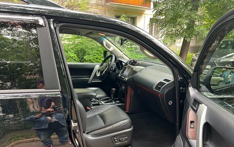 Toyota Land Cruiser Prado 150 рестайлинг 2, 2016 год, 4 200 000 рублей, 7 фотография
