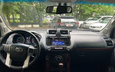 Toyota Land Cruiser Prado 150 рестайлинг 2, 2016 год, 4 200 000 рублей, 9 фотография