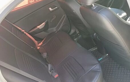 KIA Rio III рестайлинг, 2014 год, 850 000 рублей, 15 фотография