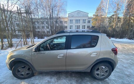 Renault Sandero II рестайлинг, 2021 год, 1 400 000 рублей, 9 фотография