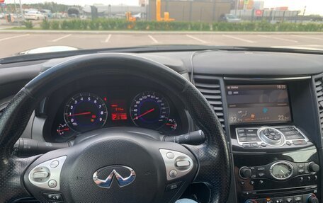 Infiniti FX II, 2008 год, 1 550 000 рублей, 33 фотография