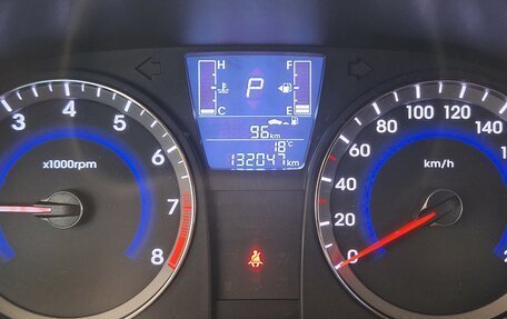Hyundai Solaris II рестайлинг, 2014 год, 899 000 рублей, 21 фотография