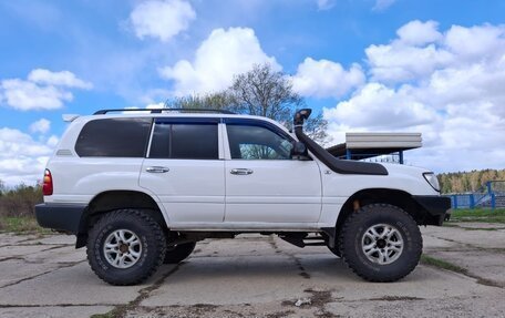 Toyota Land Cruiser 100 рестайлинг 2, 1999 год, 1 699 999 рублей, 4 фотография