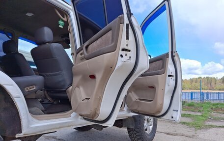 Toyota Land Cruiser 100 рестайлинг 2, 1999 год, 1 699 999 рублей, 5 фотография
