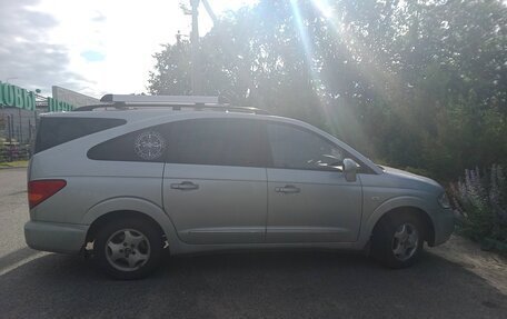 SsangYong Rodius I, 2008 год, 880 000 рублей, 3 фотография