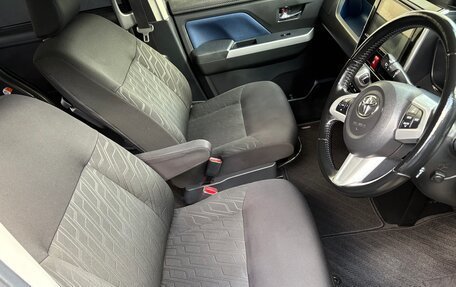 Toyota Roomy I, 2019 год, 1 500 000 рублей, 13 фотография