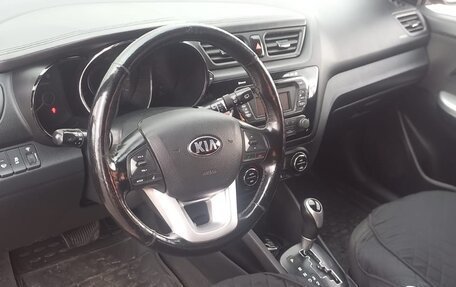 KIA Rio III рестайлинг, 2013 год, 870 000 рублей, 7 фотография