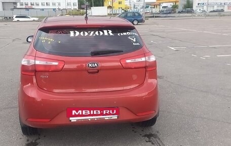 KIA Rio III рестайлинг, 2013 год, 870 000 рублей, 2 фотография