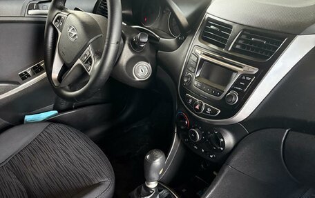 Hyundai Solaris II рестайлинг, 2015 год, 930 000 рублей, 3 фотография