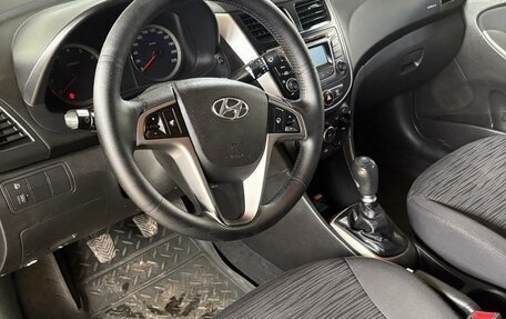 Hyundai Solaris II рестайлинг, 2015 год, 930 000 рублей, 12 фотография