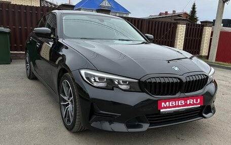 BMW 3 серия, 2021 год, 3 600 000 рублей, 3 фотография