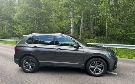 Volkswagen Tiguan II, 2018 год, 4 000 000 рублей, 4 фотография