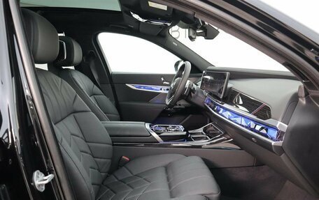 BMW 7 серия, 2025 год, 24 700 000 рублей, 8 фотография