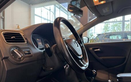Volkswagen Polo VI (EU Market), 2017 год, 1 180 000 рублей, 23 фотография
