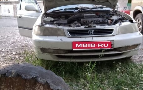 Honda Domani, 1998 год, 265 000 рублей, 1 фотография