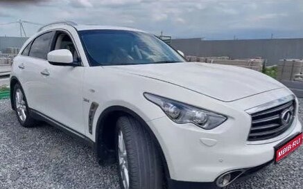 Infiniti QX70, 2014 год, 2 500 000 рублей, 1 фотография
