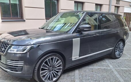Land Rover Range Rover IV рестайлинг, 2019 год, 7 500 000 рублей, 3 фотография