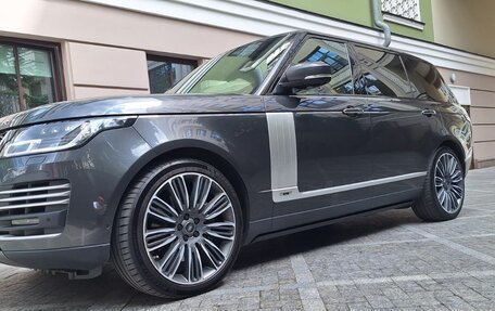 Land Rover Range Rover IV рестайлинг, 2019 год, 7 500 000 рублей, 4 фотография