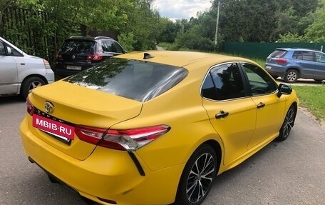 Toyota Camry, 2020 год, 2 530 000 рублей, 10 фотография