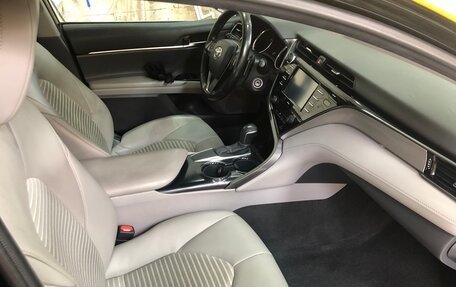 Toyota Camry, 2020 год, 2 530 000 рублей, 16 фотография