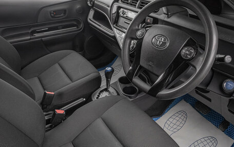 Toyota Aqua I, 2017 год, 1 049 000 рублей, 9 фотография