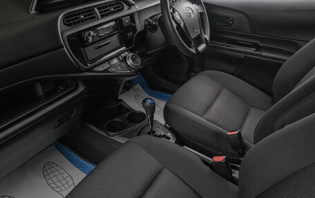 Toyota Aqua I, 2017 год, 1 049 000 рублей, 18 фотография