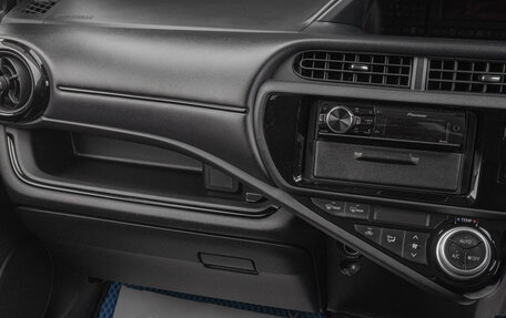Toyota Aqua I, 2017 год, 1 049 000 рублей, 16 фотография
