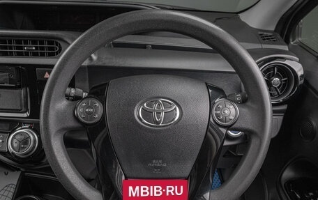 Toyota Aqua I, 2017 год, 1 049 000 рублей, 12 фотография