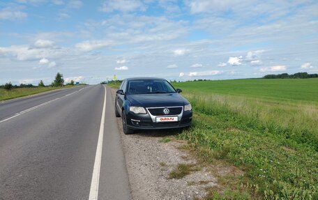 Volkswagen Passat B6, 2005 год, 600 000 рублей, 2 фотография
