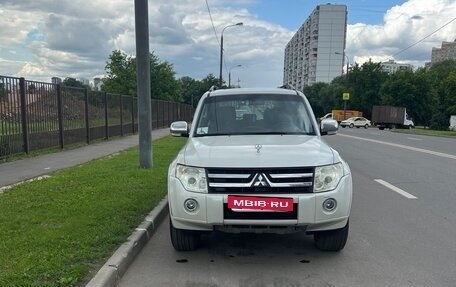 Mitsubishi Pajero IV, 2011 год, 1 700 000 рублей, 2 фотография