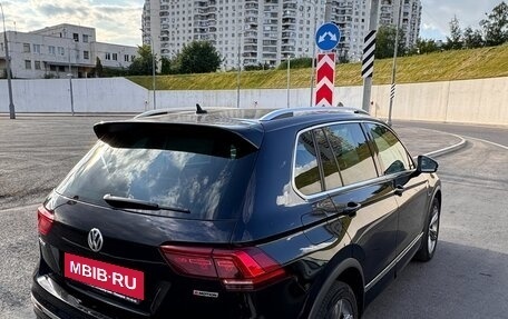 Volkswagen Tiguan II, 2018 год, 3 000 000 рублей, 7 фотография