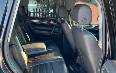 Volkswagen Touareg III, 2007 год, 1 350 000 рублей, 16 фотография