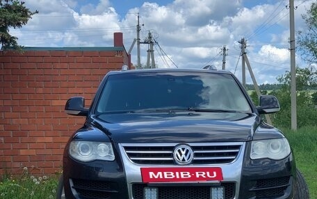 Volkswagen Touareg III, 2007 год, 1 350 000 рублей, 2 фотография