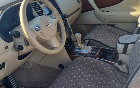 Infiniti QX70, 2014 год, 2 500 000 рублей, 2 фотография