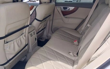 Infiniti QX70, 2014 год, 2 500 000 рублей, 7 фотография