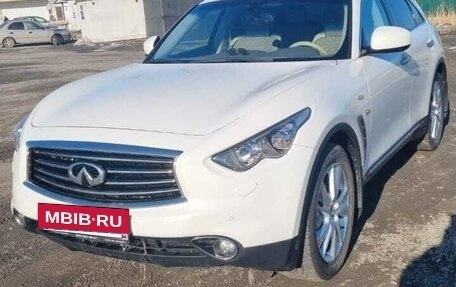 Infiniti QX70, 2014 год, 2 500 000 рублей, 3 фотография