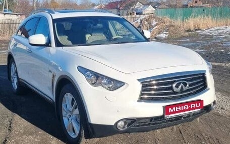 Infiniti QX70, 2014 год, 2 500 000 рублей, 4 фотография