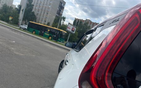 KIA Soul III, 2022 год, 3 100 000 рублей, 16 фотография