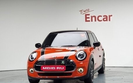MINI Hatch, 2020 год, 2 100 000 рублей, 2 фотография