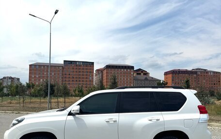 Toyota Land Cruiser Prado 150 рестайлинг 2, 2010 год, 3 150 000 рублей, 7 фотография
