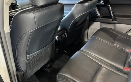 Toyota Land Cruiser Prado 150 рестайлинг 2, 2010 год, 3 150 000 рублей, 16 фотография