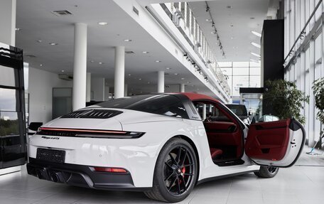 Porsche 911, 2025 год, 31 000 000 рублей, 8 фотография