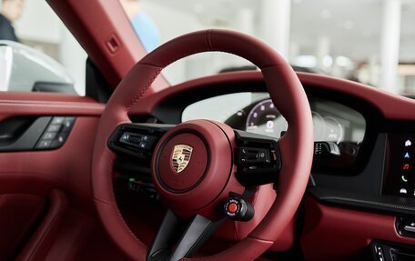 Porsche 911, 2025 год, 31 000 000 рублей, 13 фотография