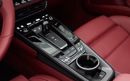 Porsche 911, 2025 год, 31 000 000 рублей, 15 фотография