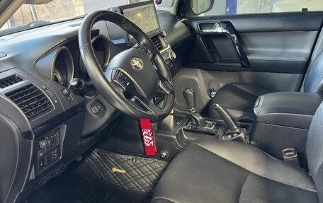 Toyota Land Cruiser Prado 150 рестайлинг 2, 2010 год, 3 150 000 рублей, 12 фотография