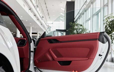 Porsche 911, 2025 год, 31 000 000 рублей, 27 фотография